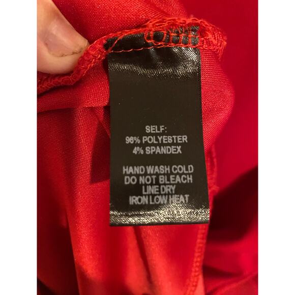 Lulus Red Ruffle Bodycon Dress 3/4 Bell Sleeve
Womens Size XL - Picture 4 of 4